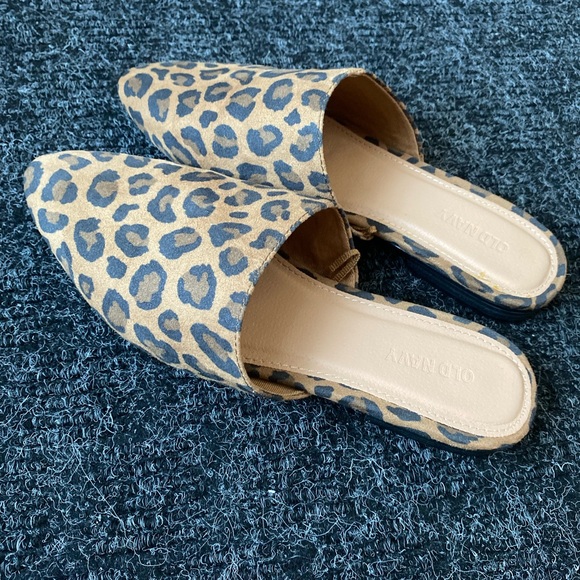 * *NWOT* Old navy leopard print slides Sz6 - Picture 2 of 5
